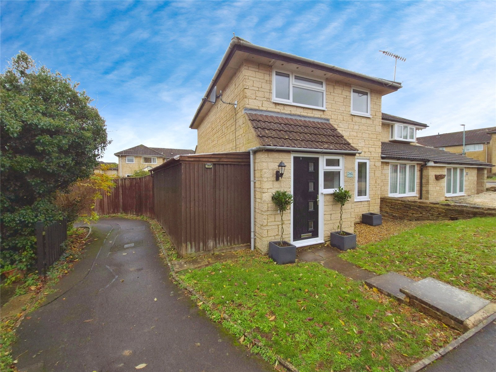 4 bedroom House for sale in Cirencester, Gloucestershire