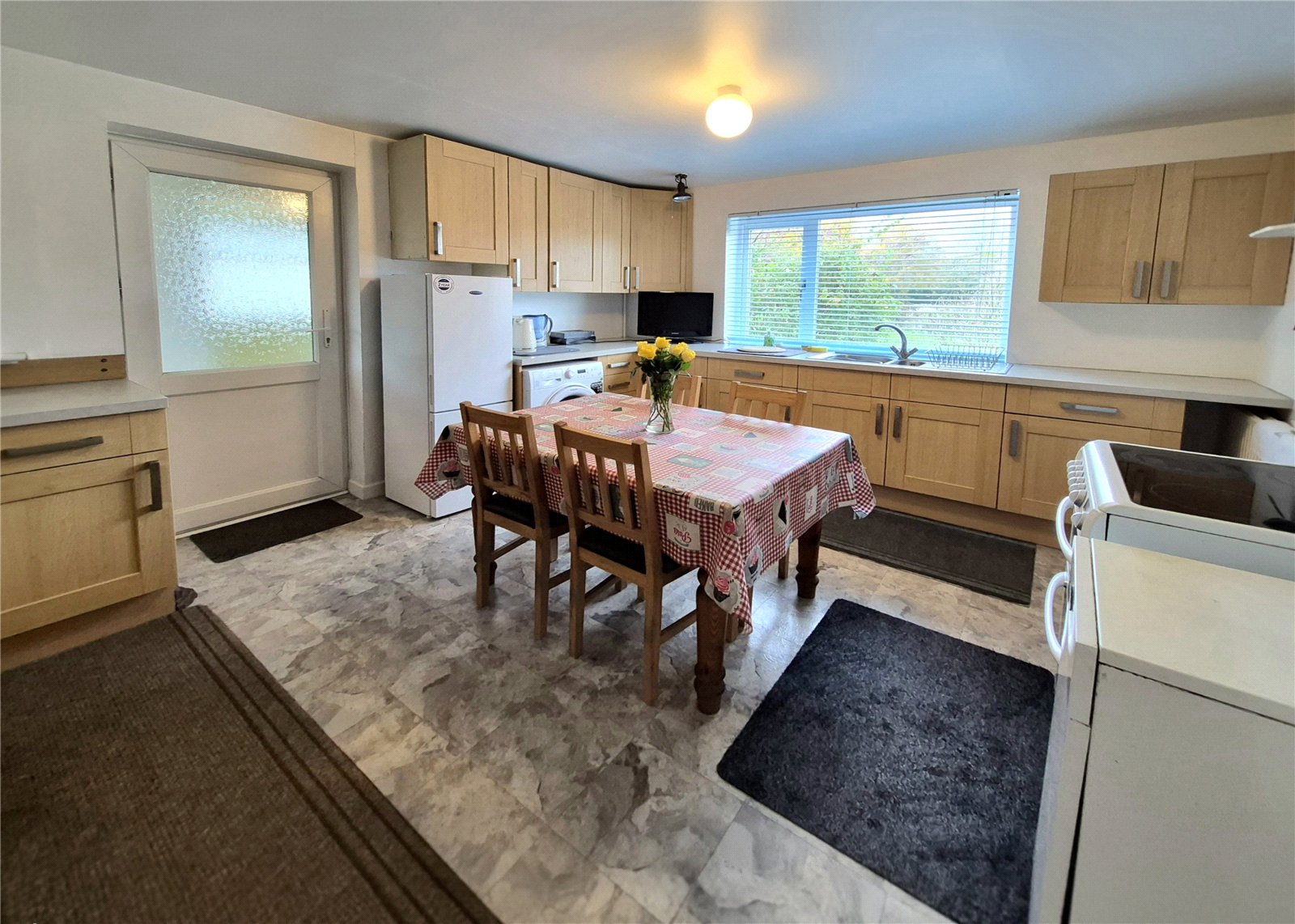 4 bedroom Bungalow for sale in Lechlade, Gloucestershire