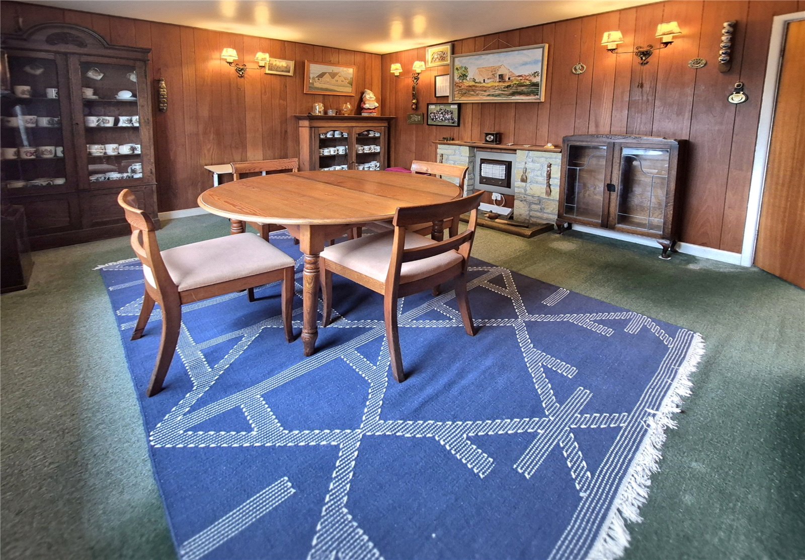 4 bedroom Bungalow for sale in Lechlade, Gloucestershire