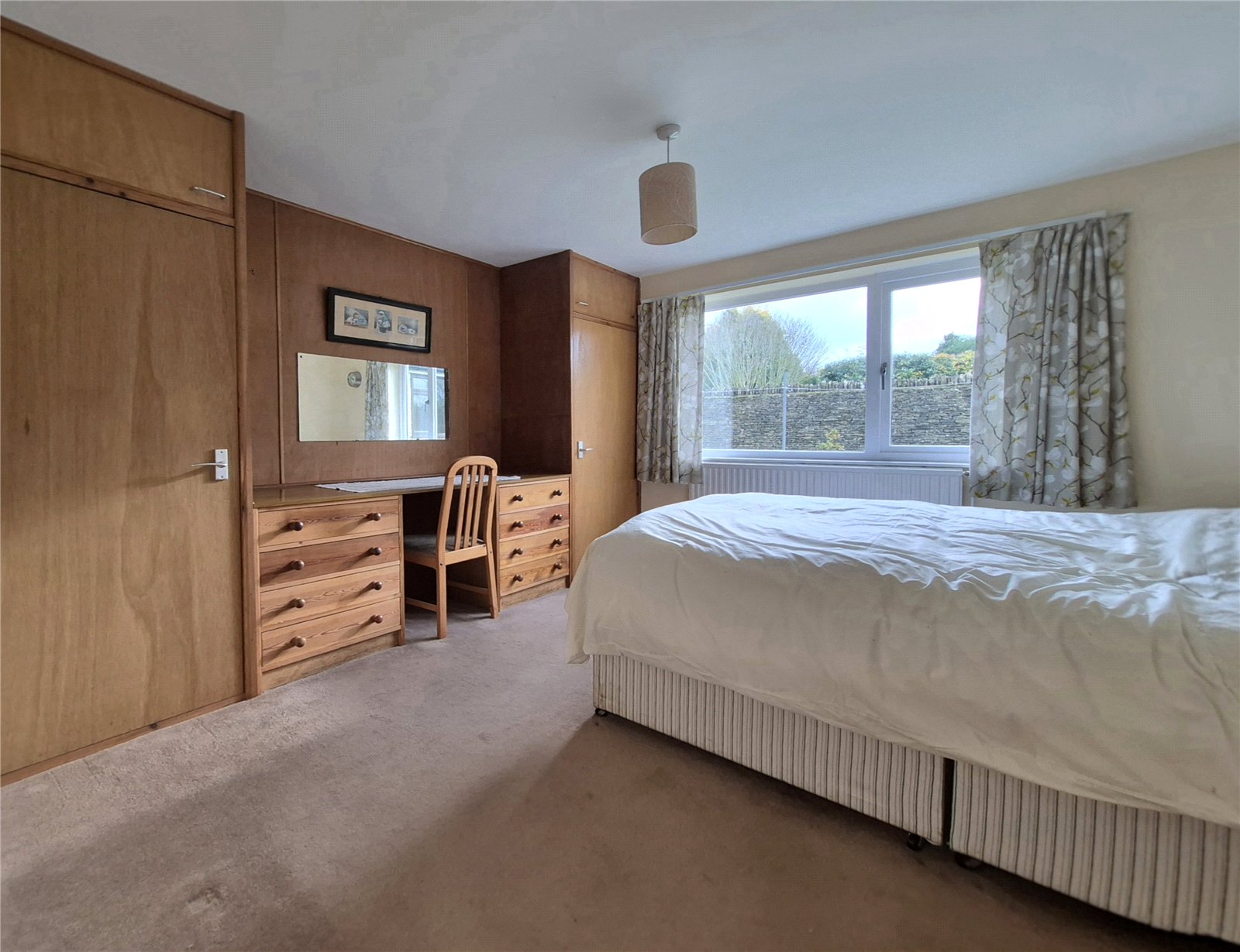 4 bedroom Bungalow for sale in Lechlade, Gloucestershire
