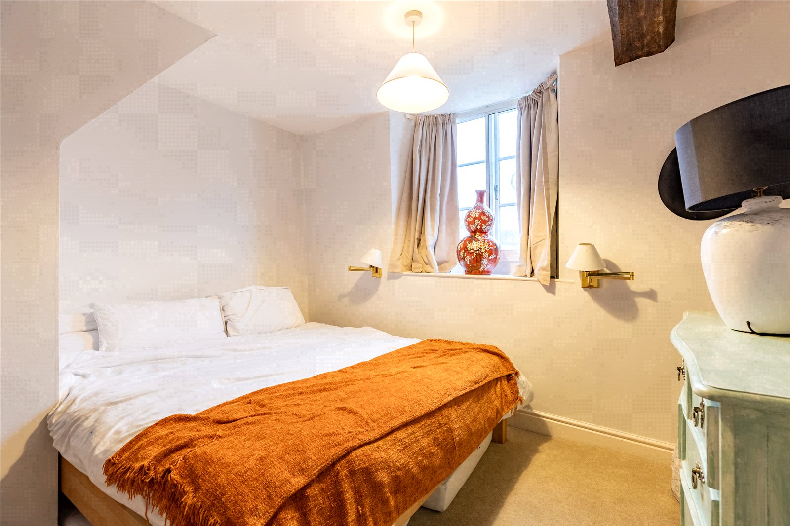 4 bedroom House for sale in Cirencester, Gloucestershire