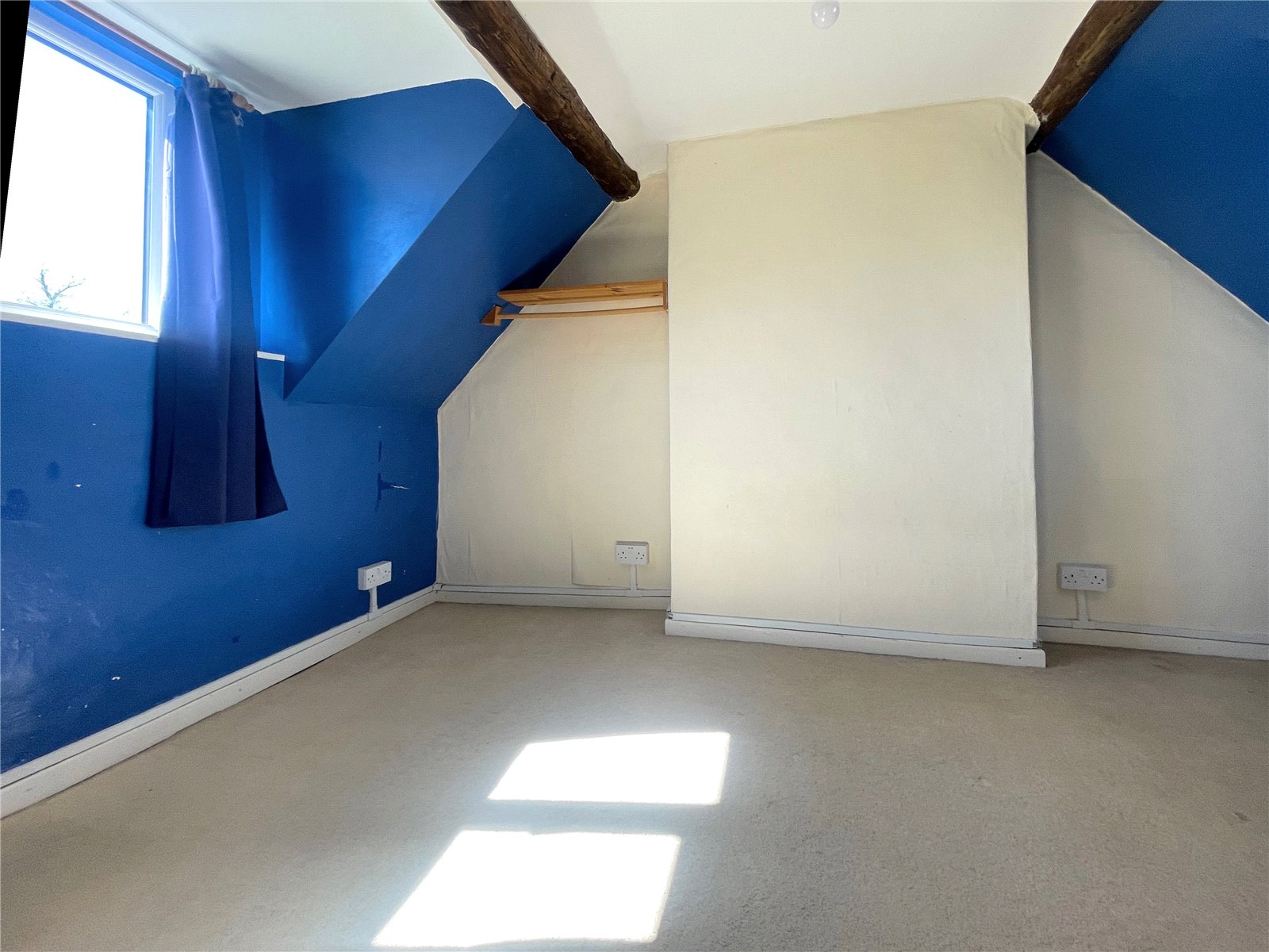 2 bedroom House for sale in Cirencester
