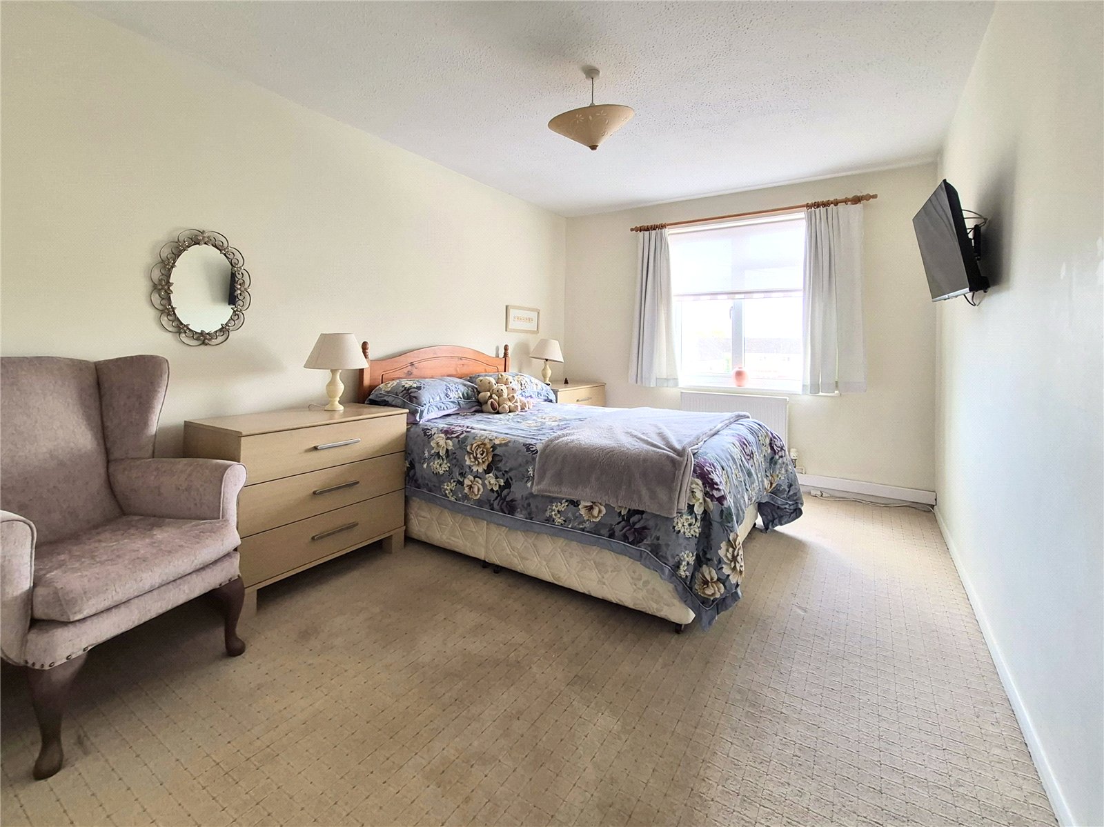 2 bedroom Flat for sale in Cirencester, Gloucestershire
