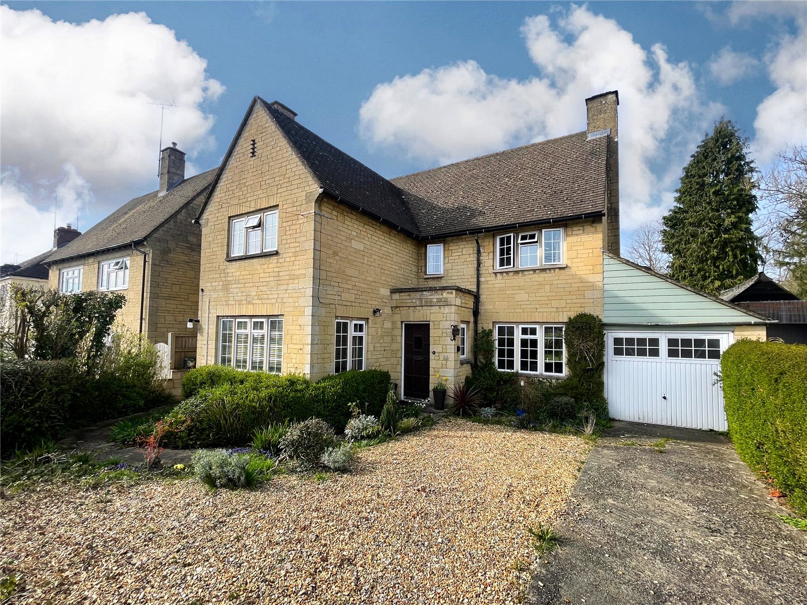 3 bedroom House for sale in Stratton, Cirencester, Gloucestershire