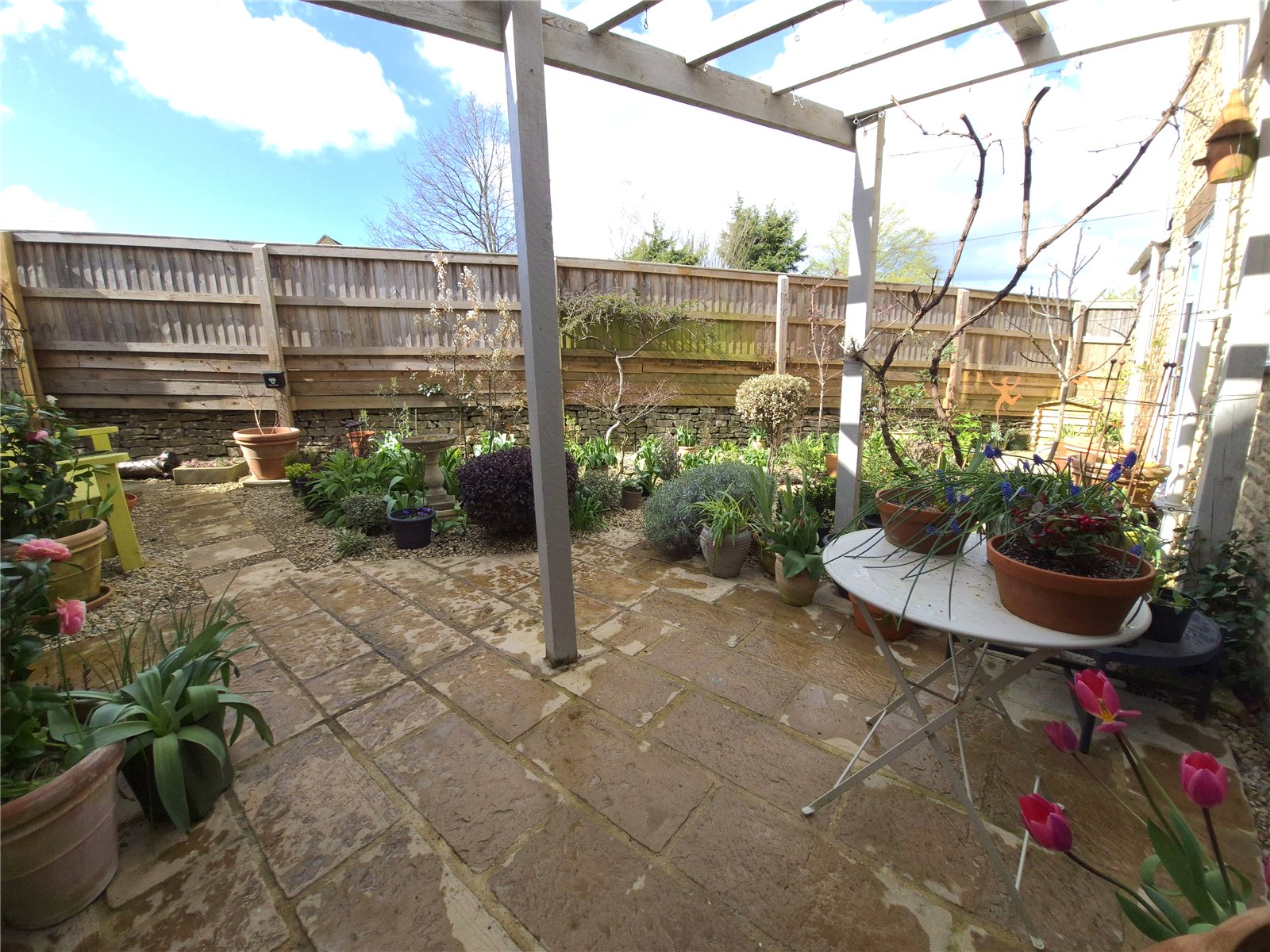 3 bedroom House for sale in Kemble, Cirencester, Gloucestershire