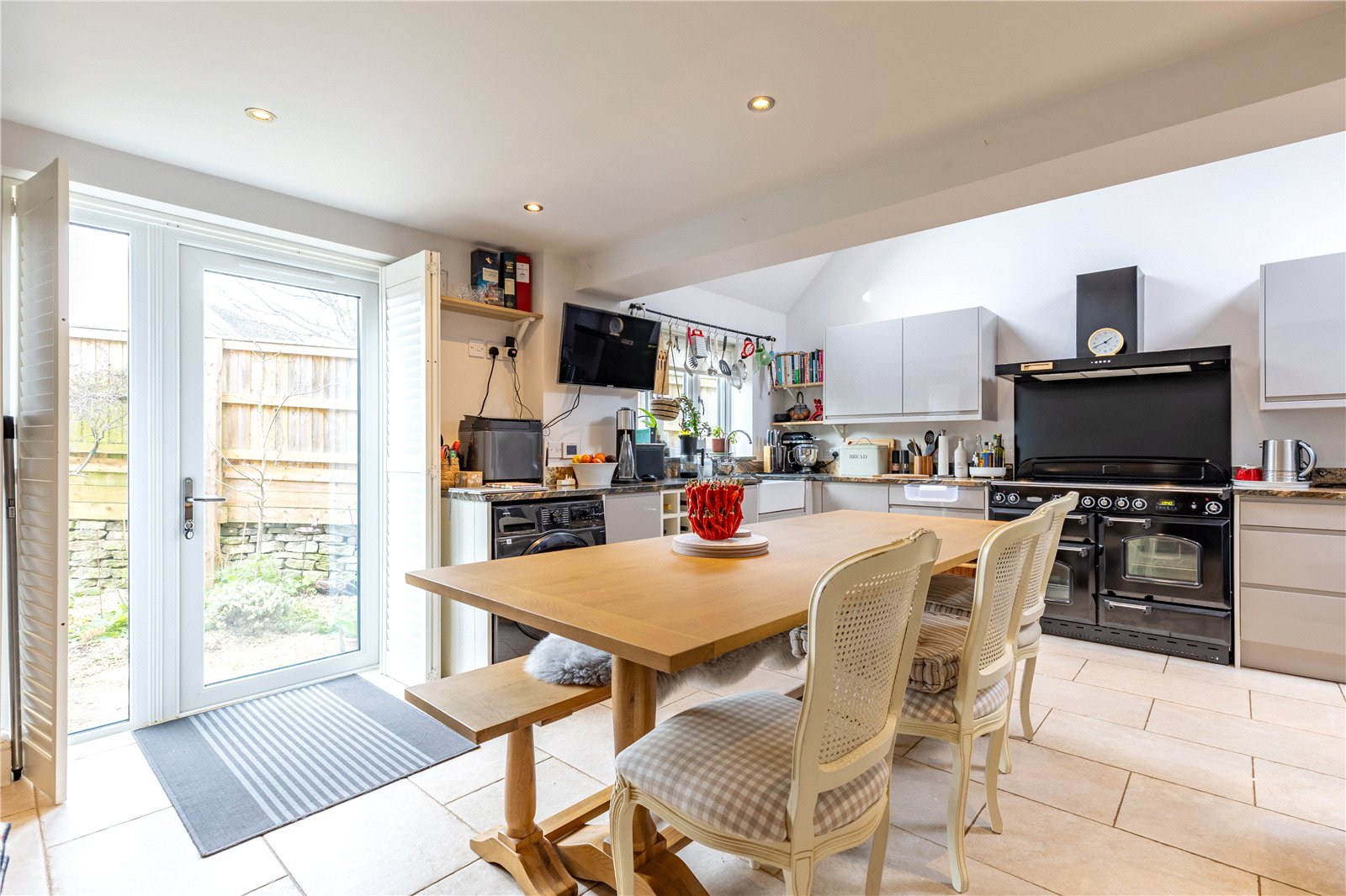3 bedroom House for sale in Kemble, Cirencester, Gloucestershire