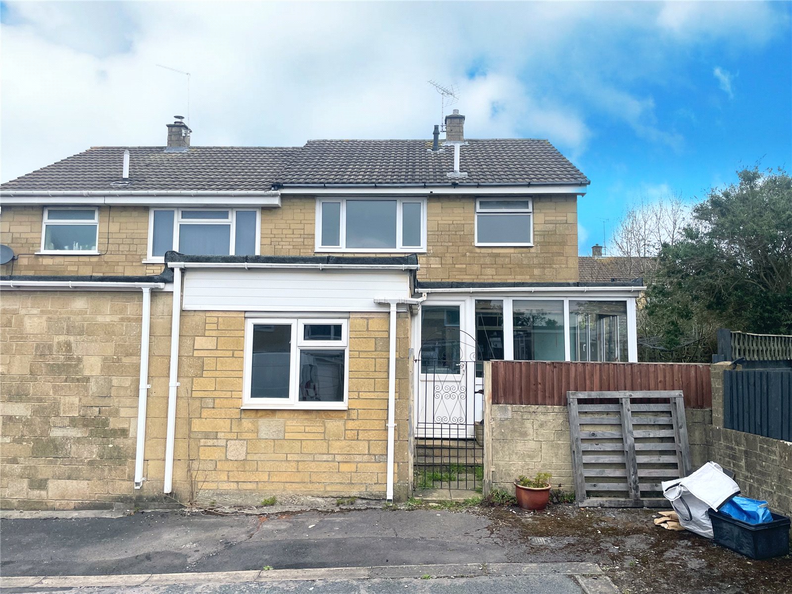 3 bedroom House for sale in Cirencester, Gloucestershire