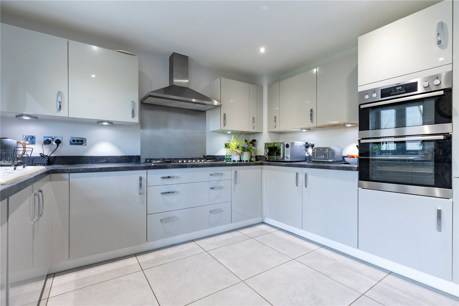 4 bedroom House for sale in Cirencester, Gloucestershire