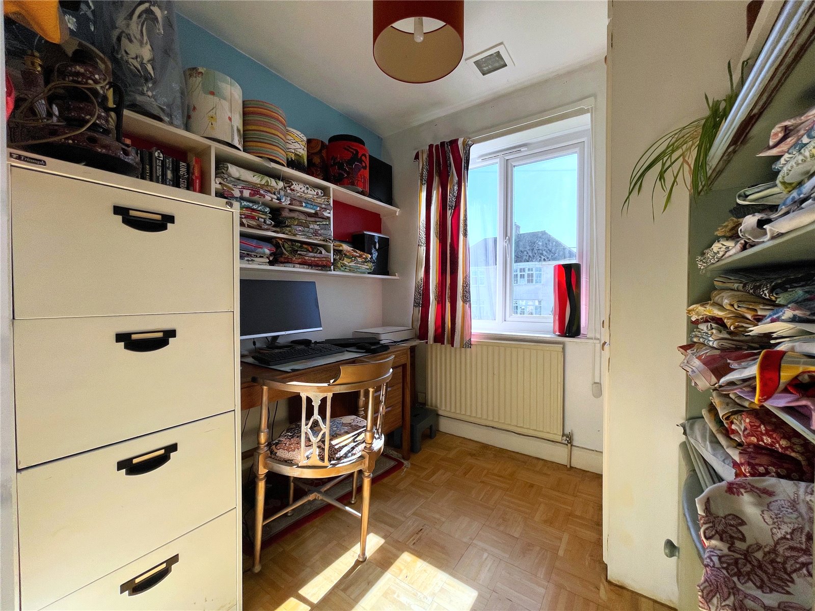 4 bedroom House for sale in Stratton, Cirencester, Gloucestershire