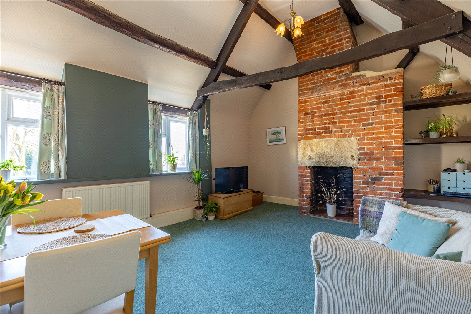 2 bedroom Flat for sale in Cirencester, Gloucestershire