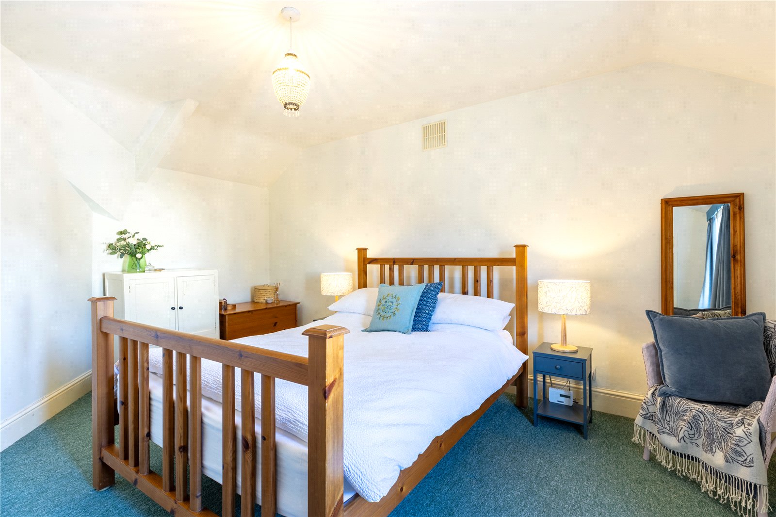 2 bedroom Flat for sale in Cirencester, Gloucestershire