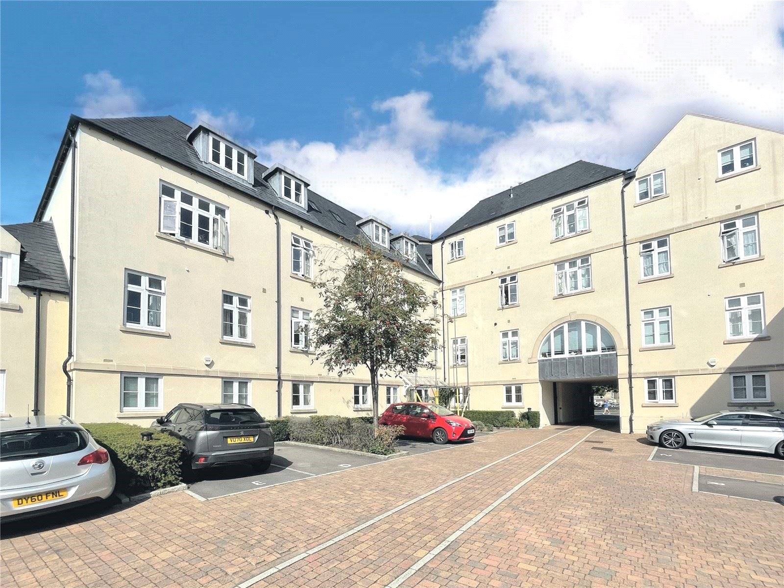 West Way, Cirencester, Gloucestershire