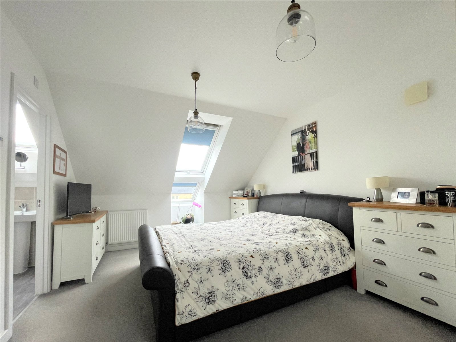 4 bedroom House for sale in Cirencester, Gloucestershire
