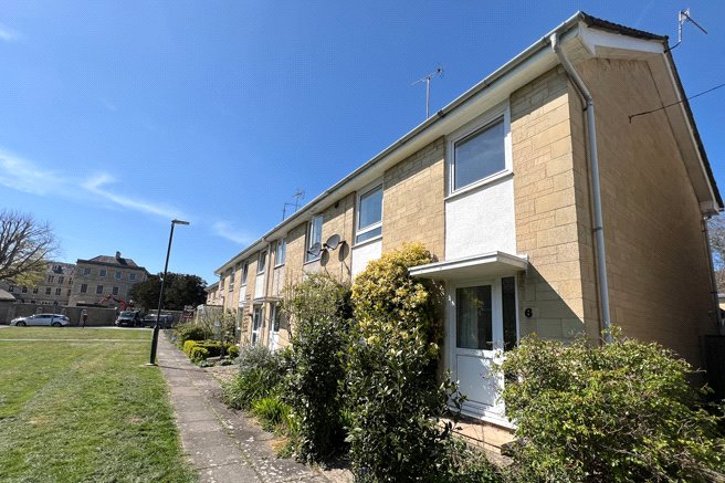 3 bedroom House to let in Cirencester, Gloucestershire