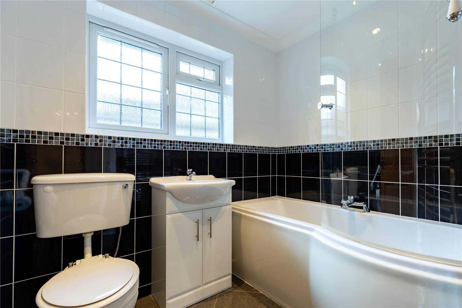 3 bedroom Bungalow for sale in Quenington, Cirencester, Gloucestershire