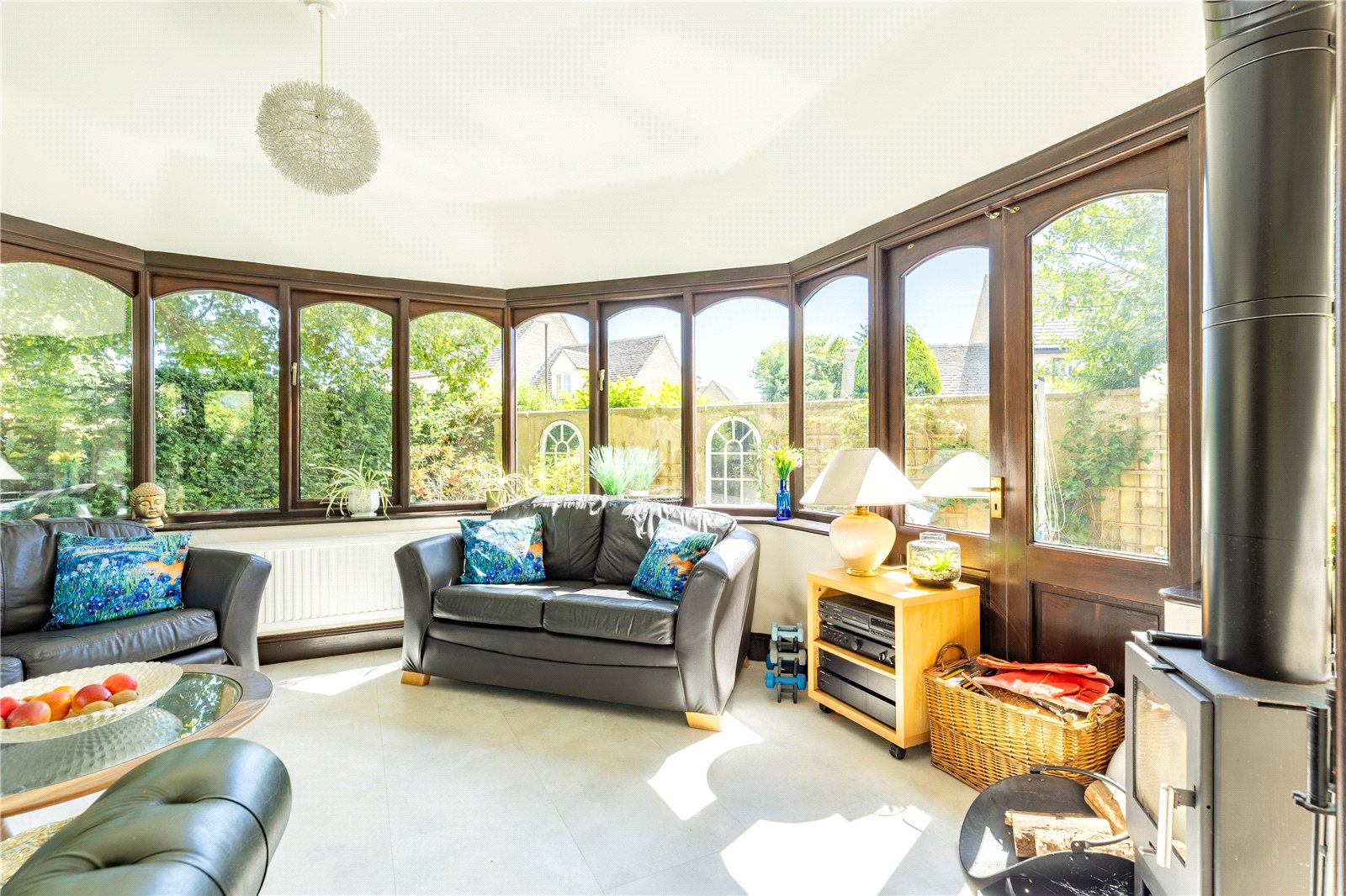 4 bedroom House for sale in Downington, Lechlade, Gloucestershire