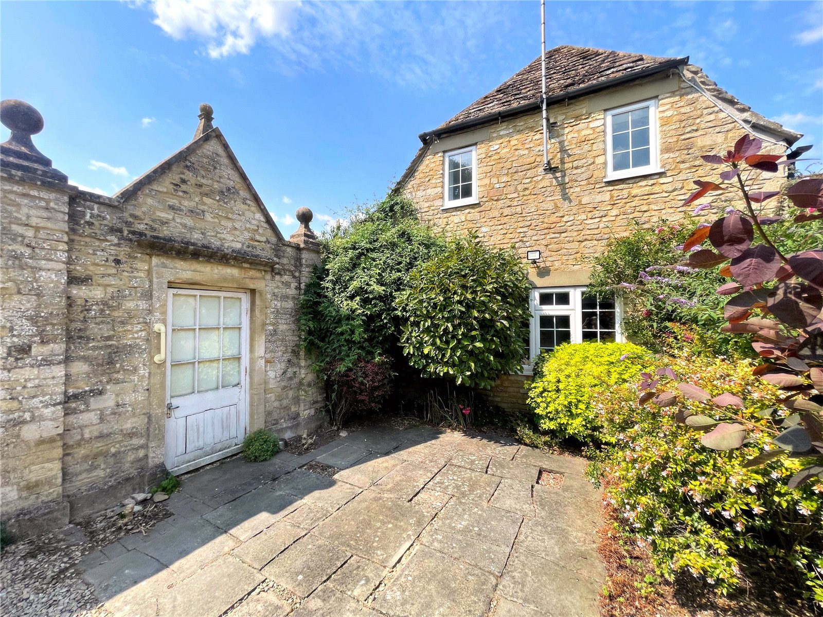 2 bedroom House for sale in Cirencester, Gloucestershire