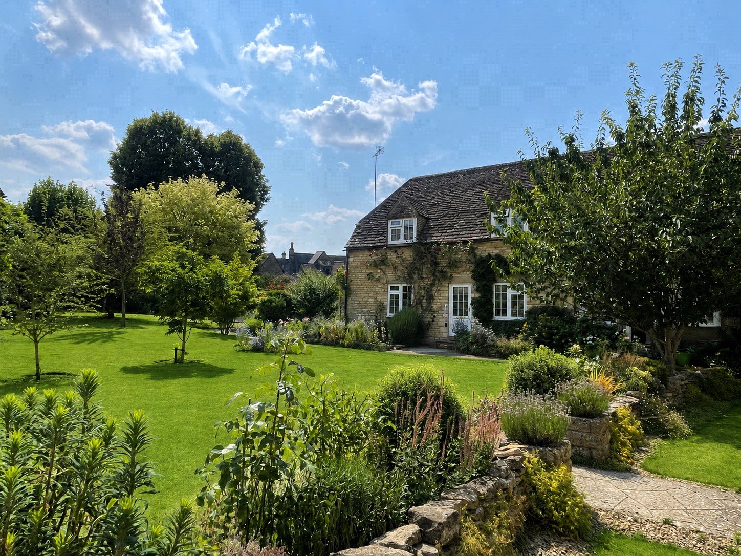 2 bedroom House for sale in Cirencester, Gloucestershire