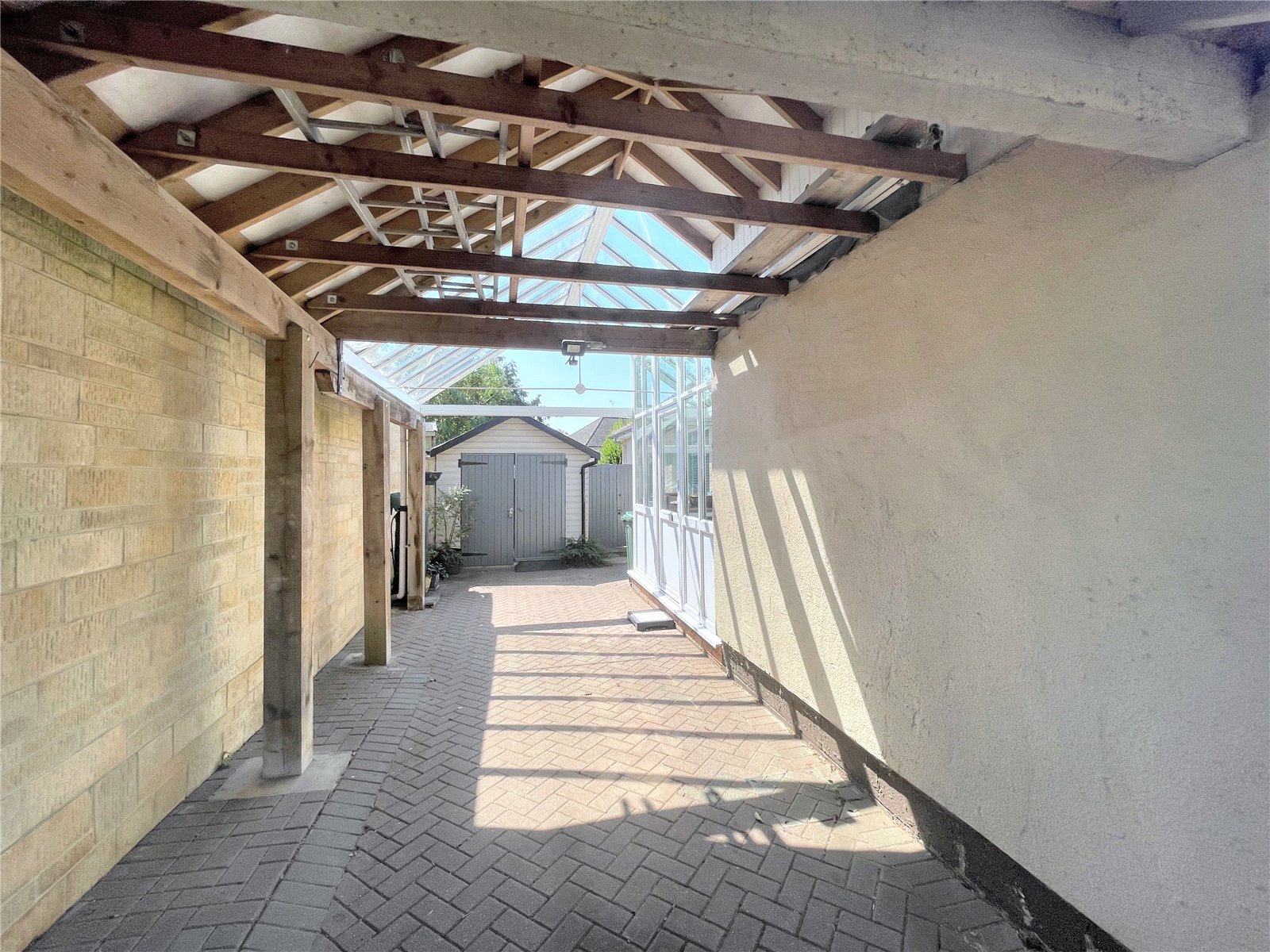 2 bedroom Bungalow for sale in Cirencester, Gloucestershire