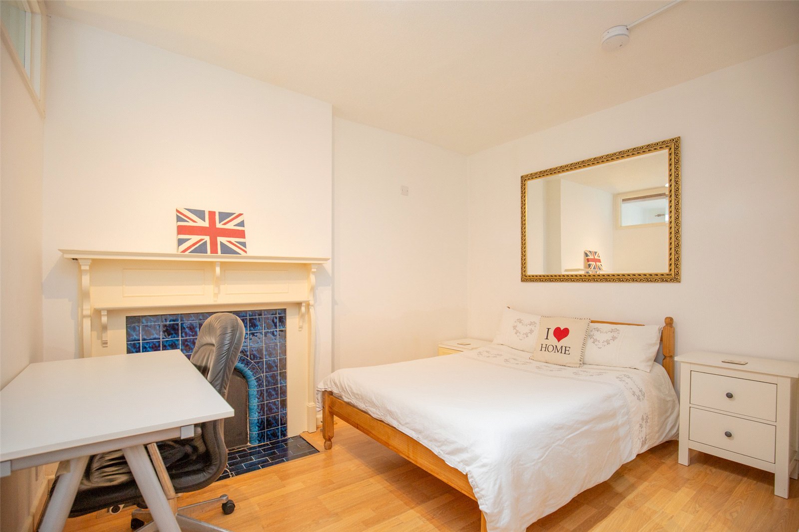 2 bedroom Flat for sale in Bristol