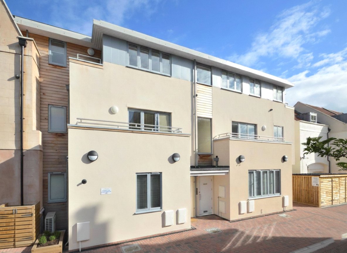 2 bedroom Flat for sale in Bristol