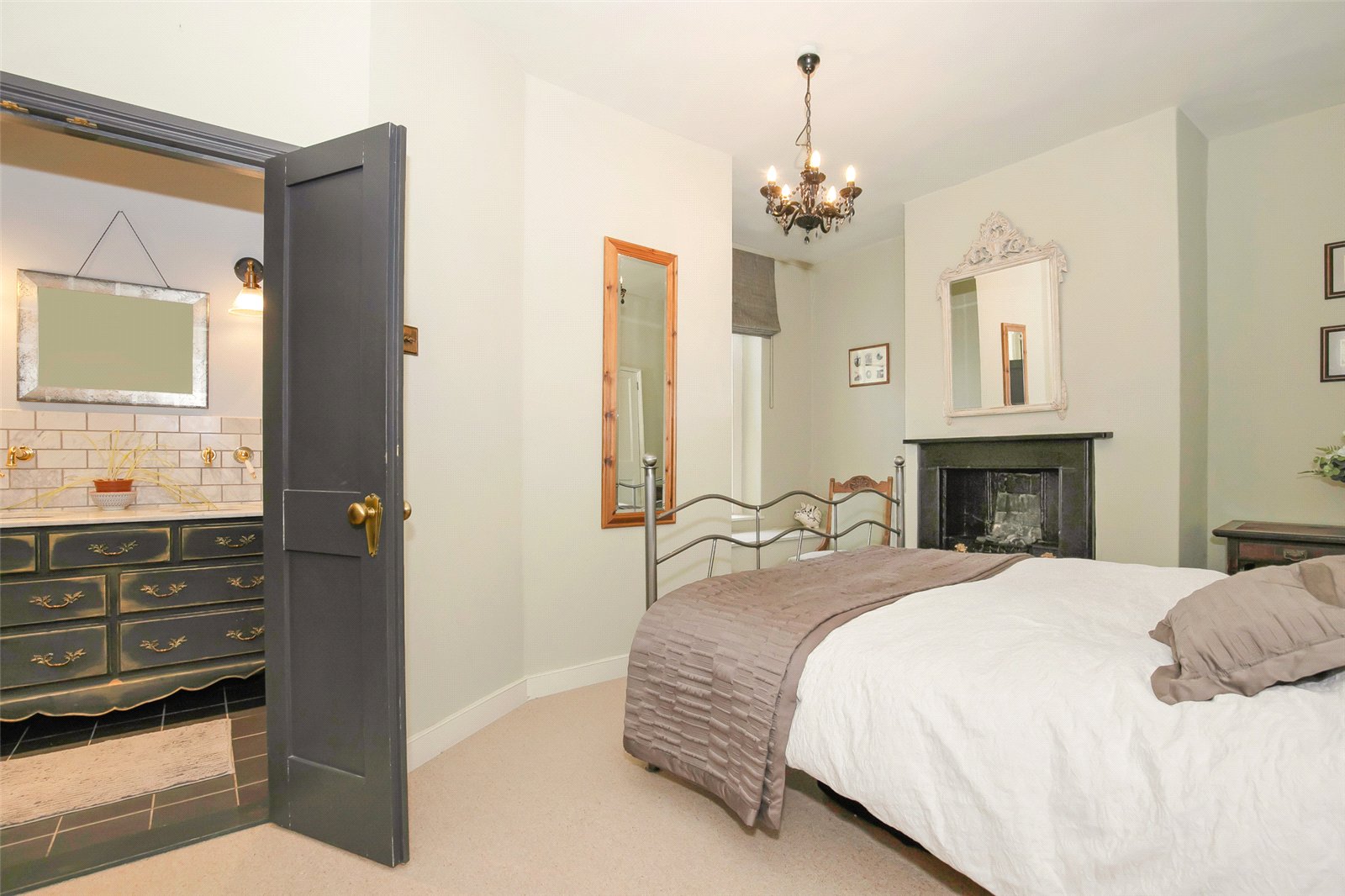 5 bedroom House for sale in Bristol
