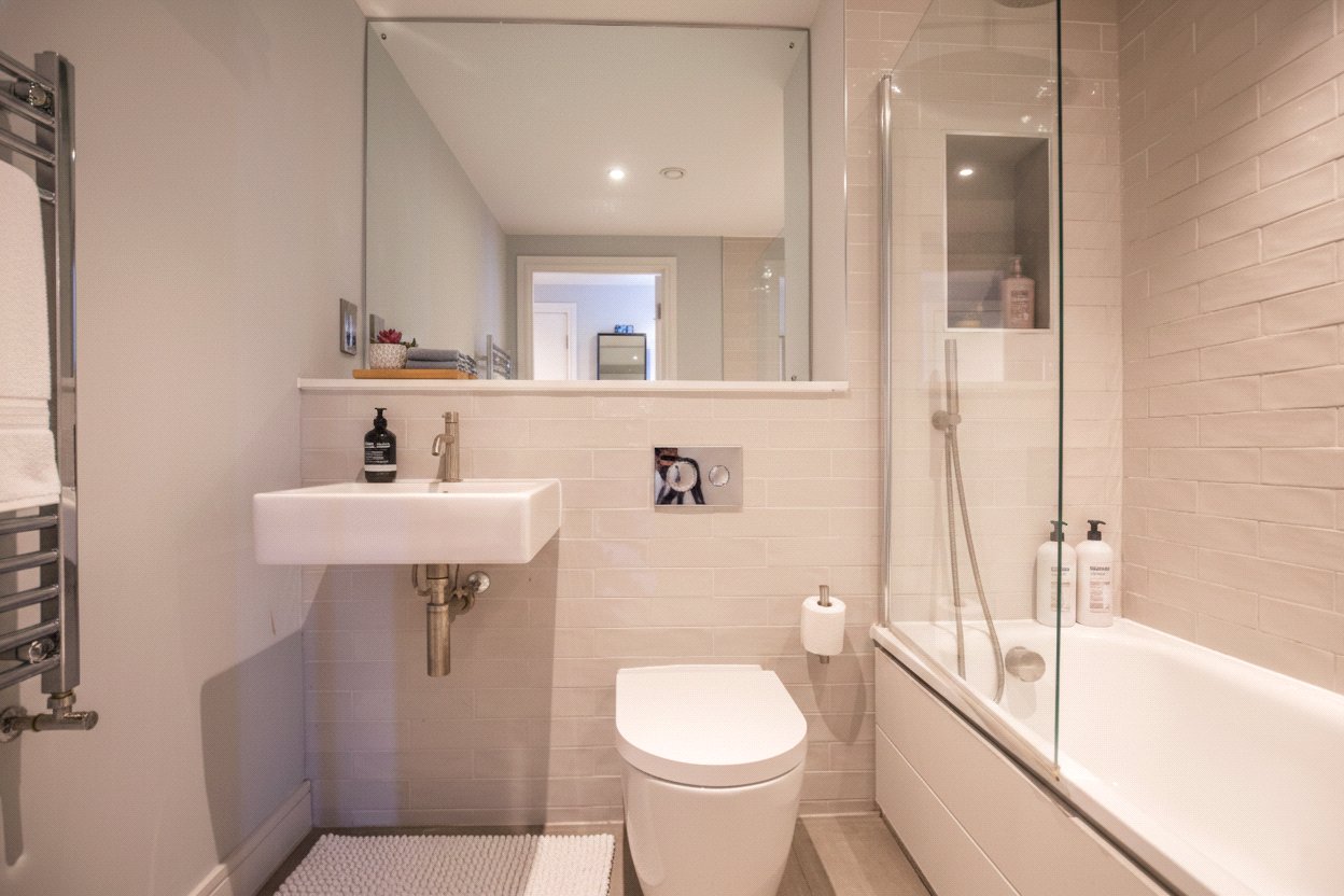 2 bedroom Flat for sale in Bristol
