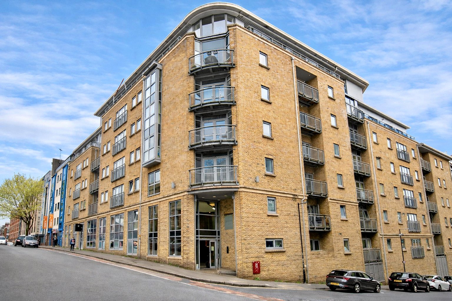2 bedroom Flat for sale in Montague Street, Bristol