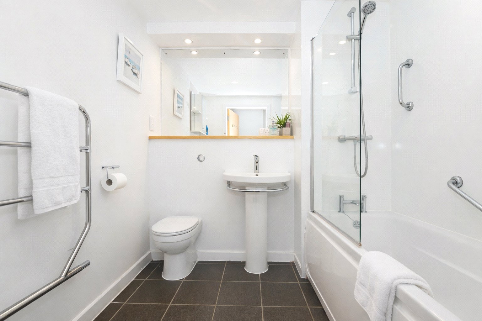 2 bedroom Flat for sale in Montague Street, Bristol