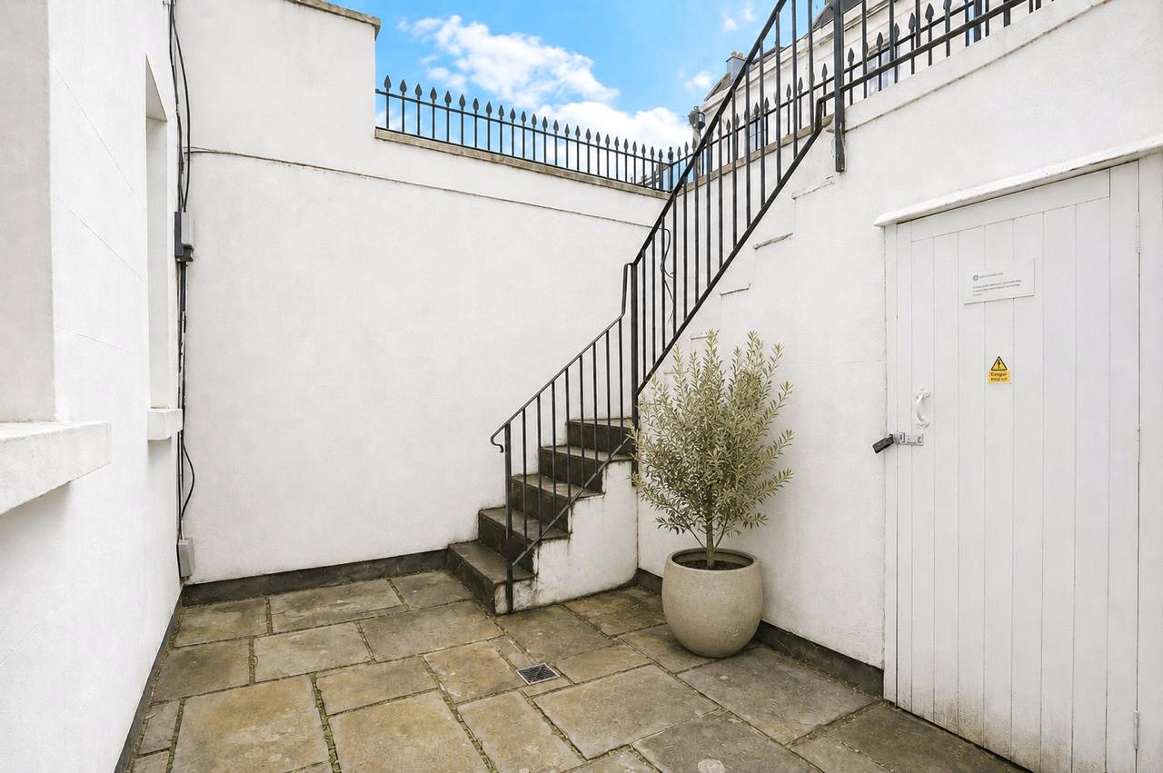 2 bedroom Flat for sale in Bristol
