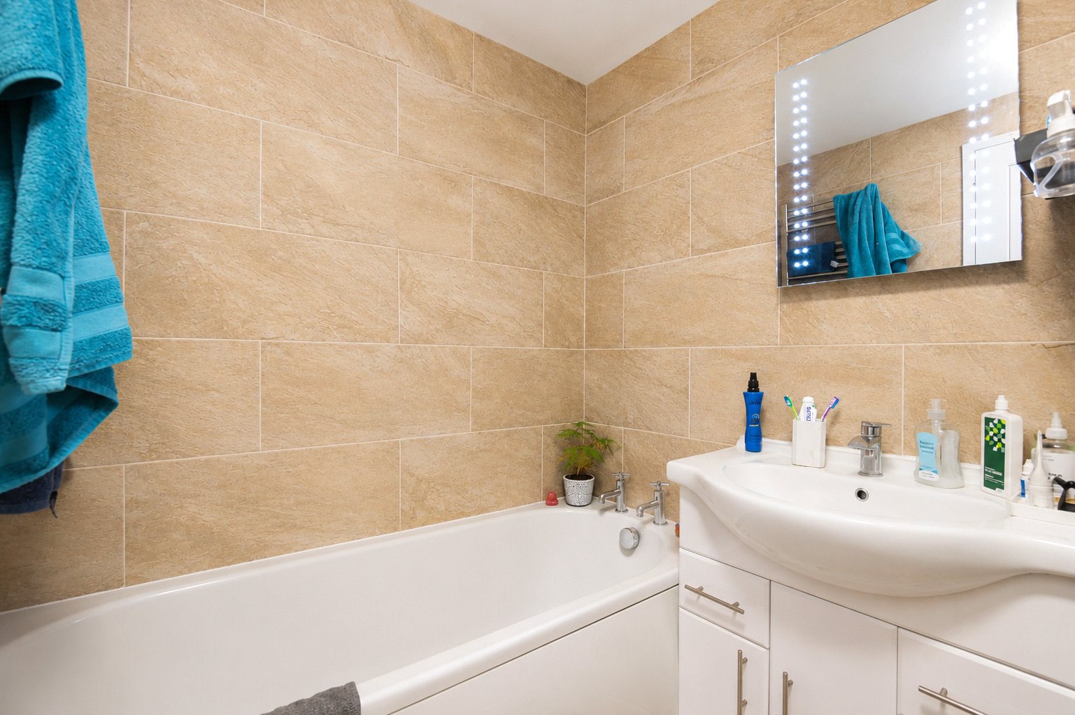 2 bedroom Flat for sale in Hampton Park