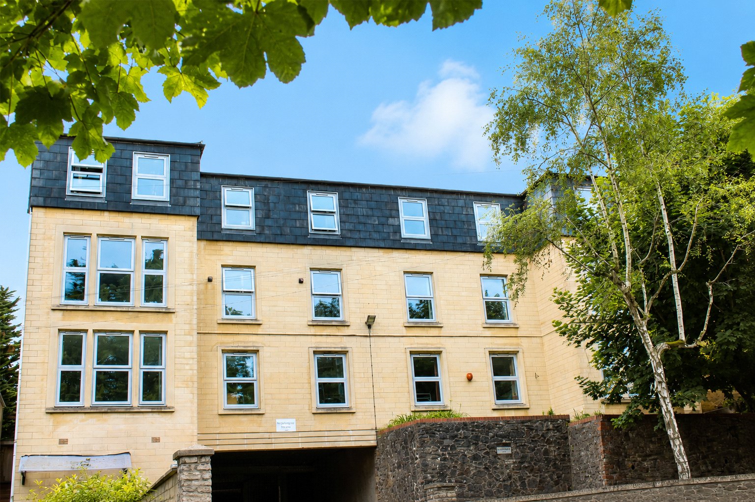 2 bedroom Flat for sale in Bristol