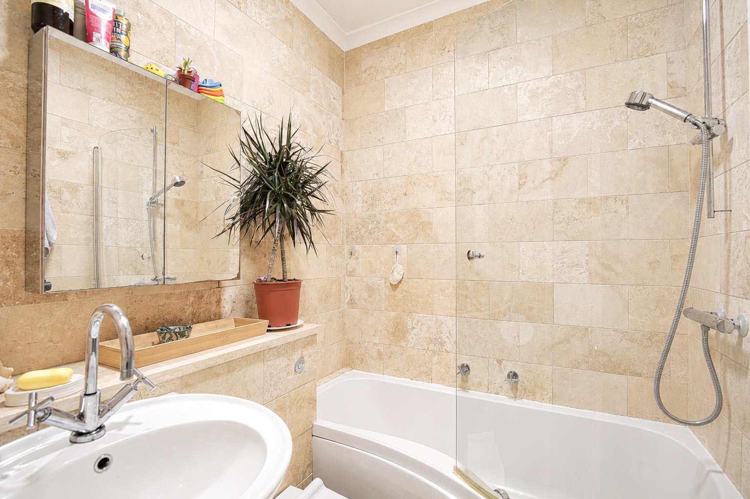 3 bedroom Flat for sale in Clifton