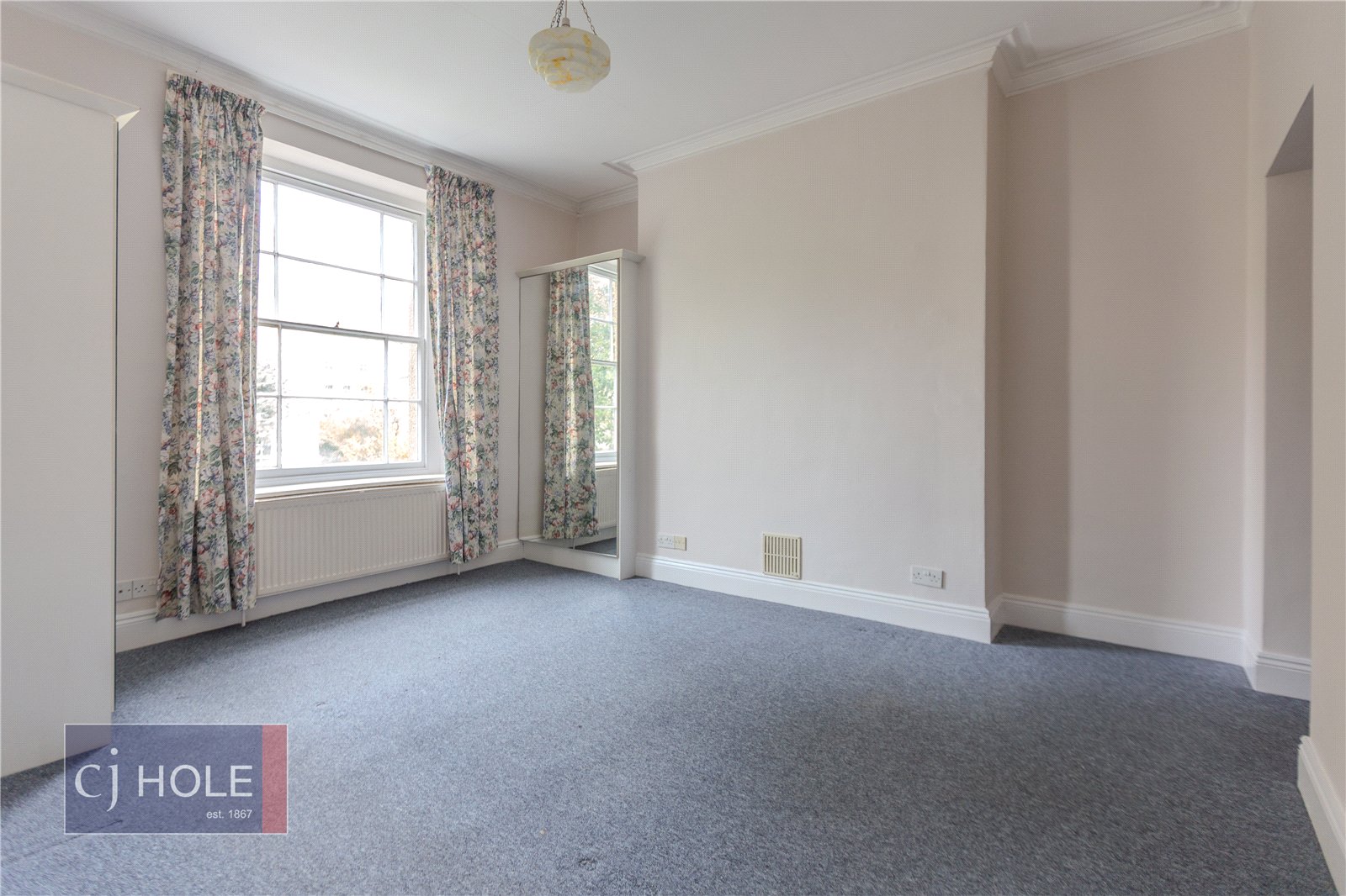 2 bedroom Flat to let in Bristol