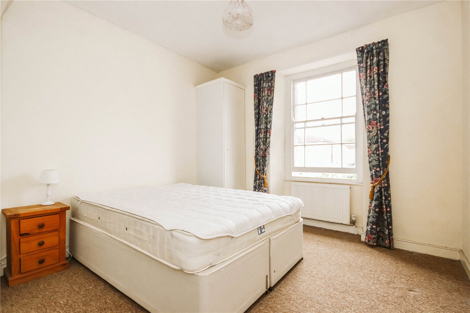 2 bedroom Flat to let in Bristol