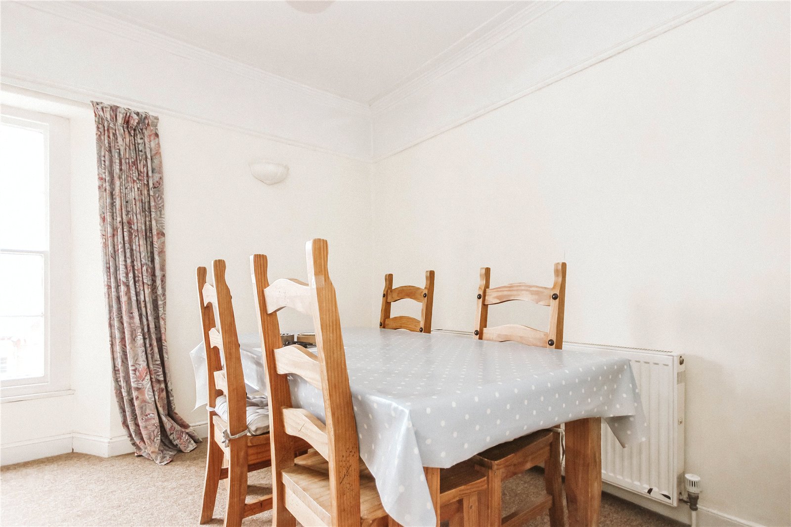 2 bedroom Flat to let in Bristol