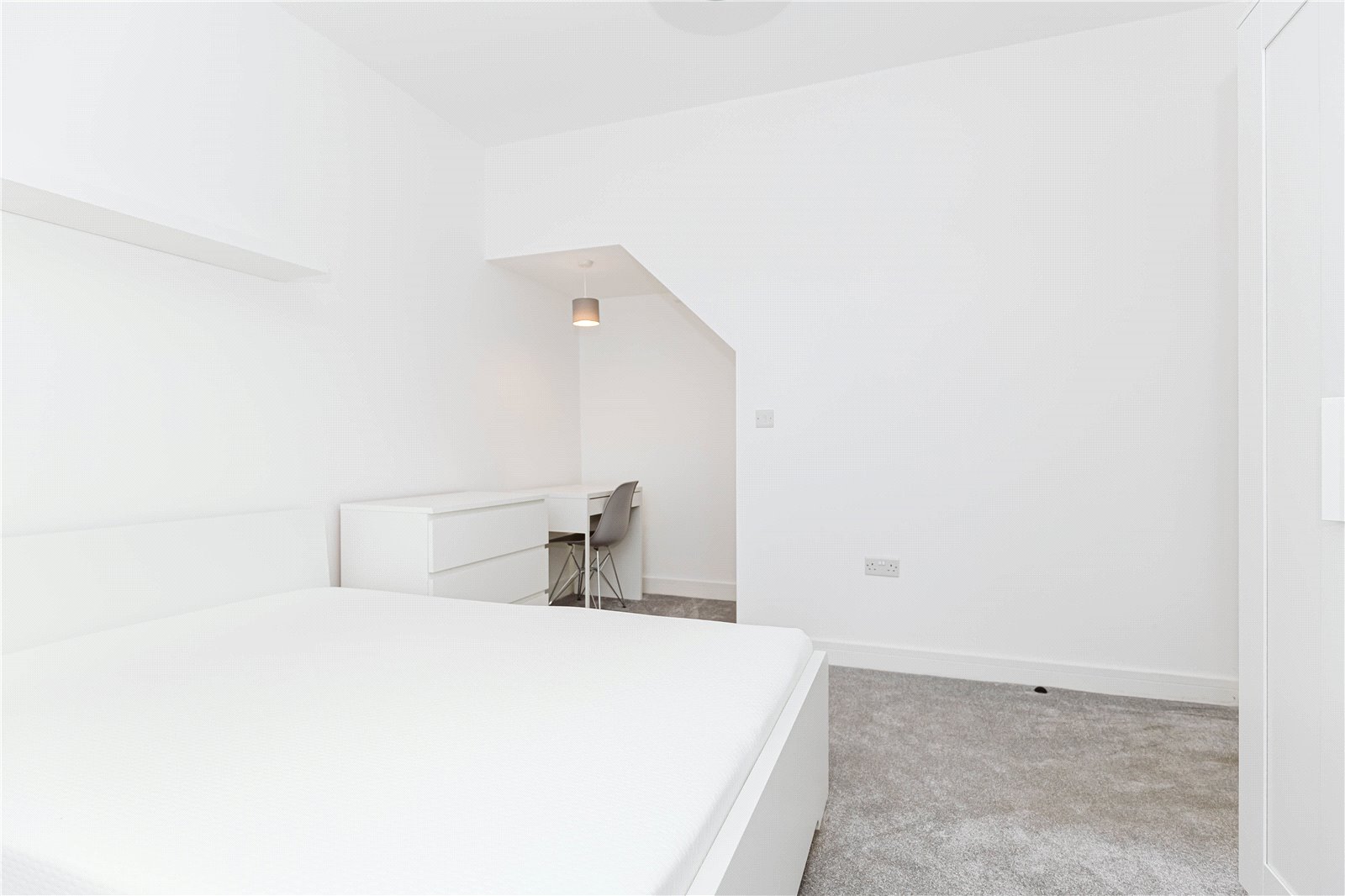 8 bedroom House to let in Bristol