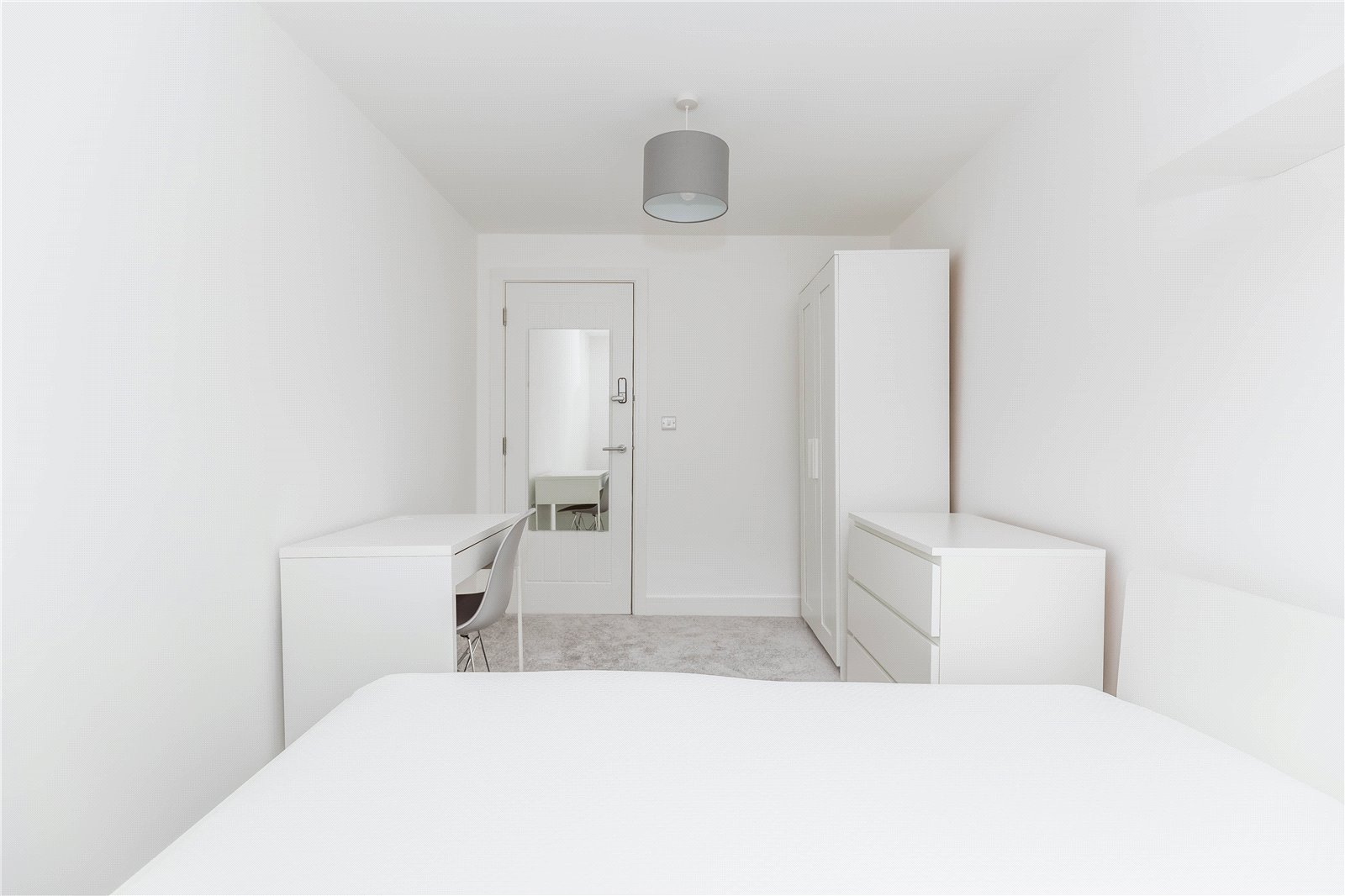 8 bedroom House to let in Bristol