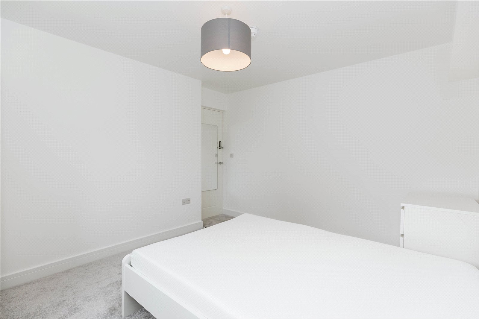 8 bedroom House to let in Bristol