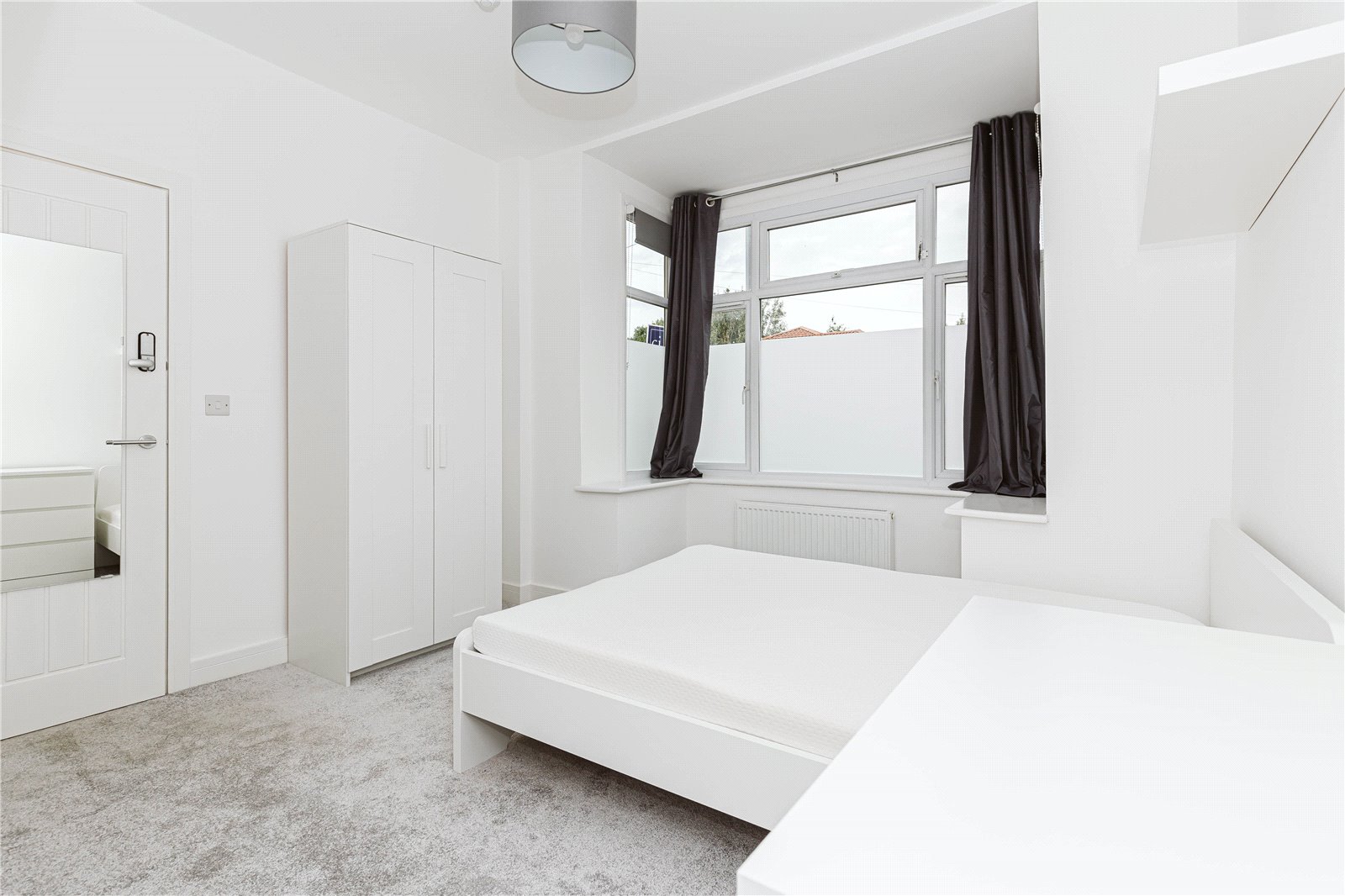 8 bedroom House to let in Bristol