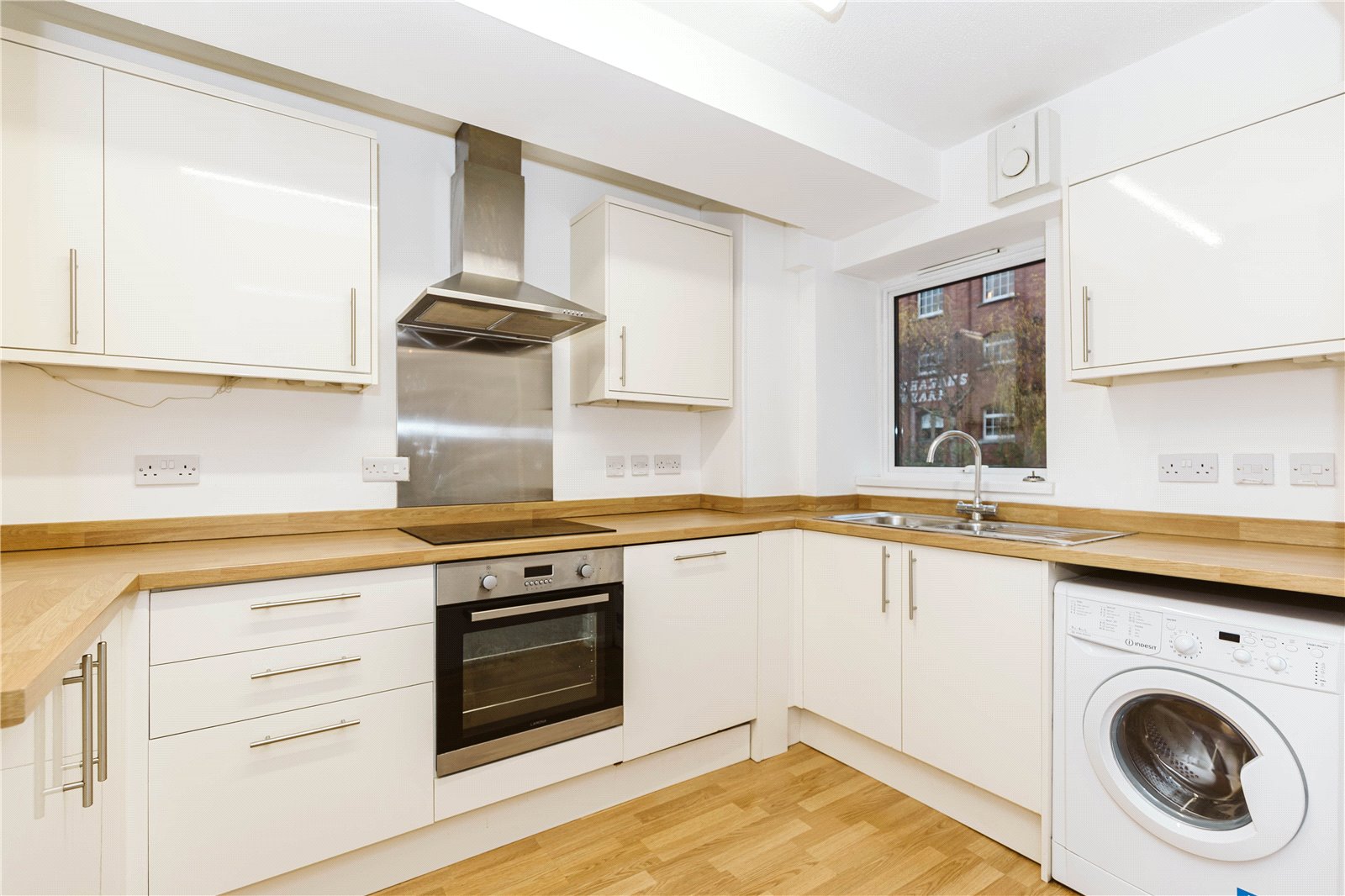 2 bedroom Flat to let in Ferry Street, City Centre, Bristol