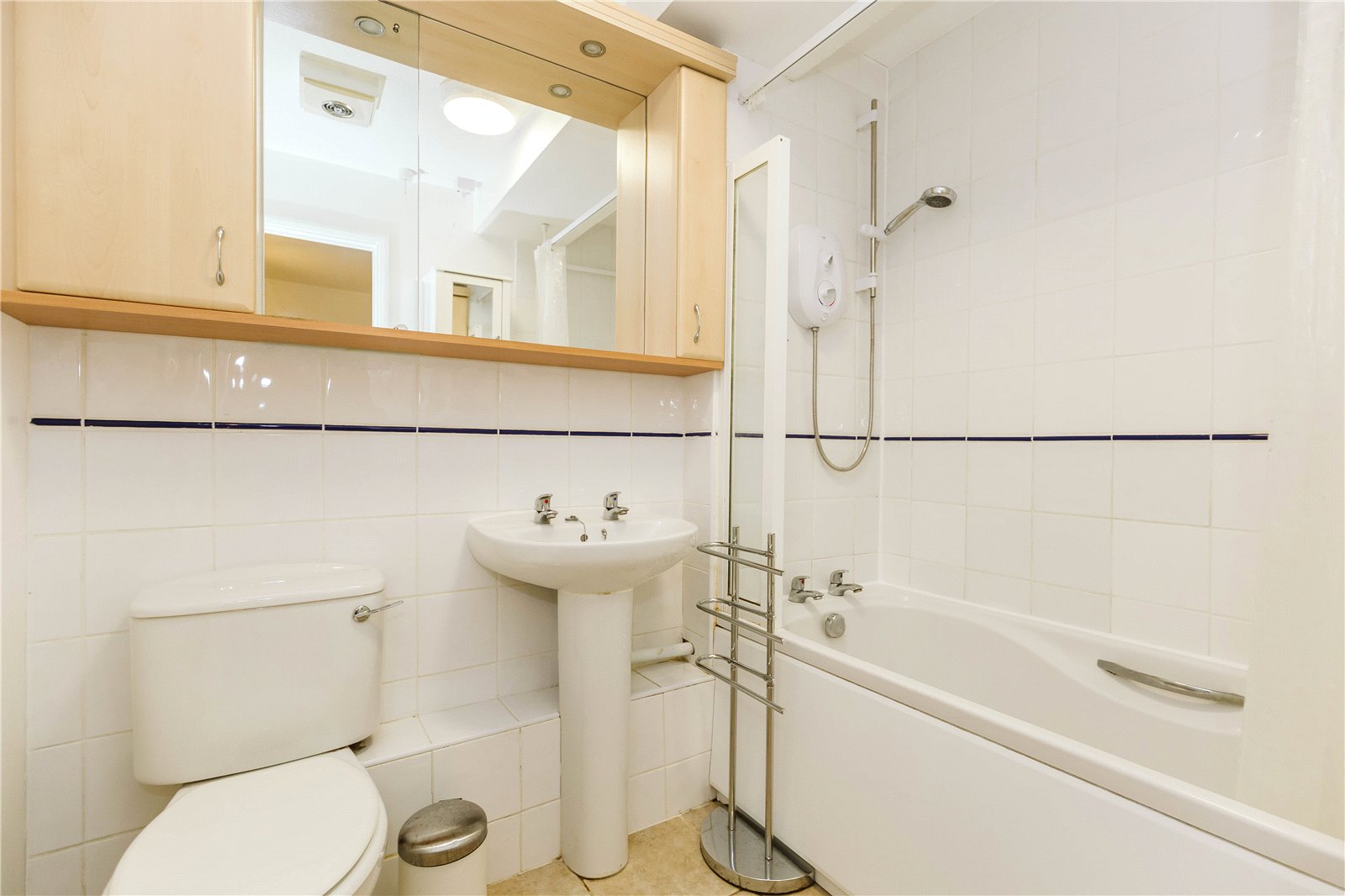 2 bedroom Flat to let in Ferry Street, City Centre, Bristol