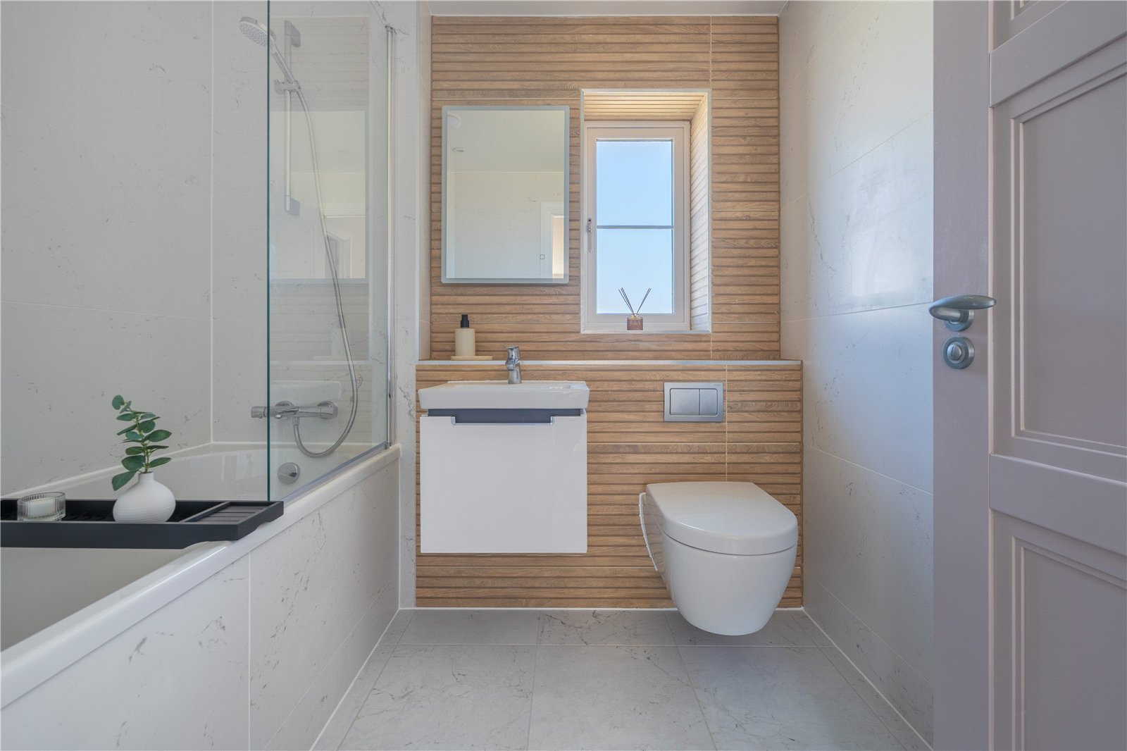 4 bedroom House for sale in Oxbarton Grove, Stoke Gifford, Bristol, Gloucestershire