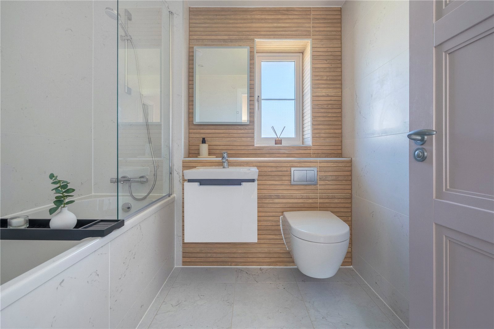 4 bedroom House for sale in Oxbarton Grove, Stoke Gifford, Bristol, Gloucestershire