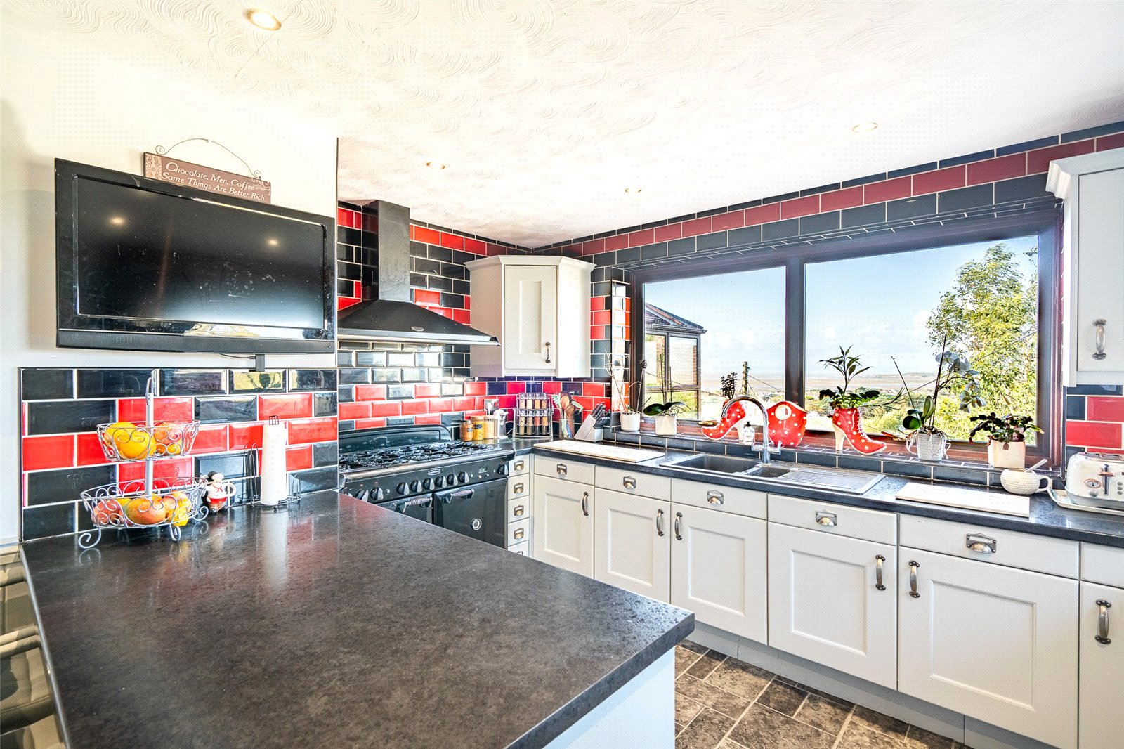 4 bedroom House for sale in Kewstoke, Weston-super-Mare, Somerset