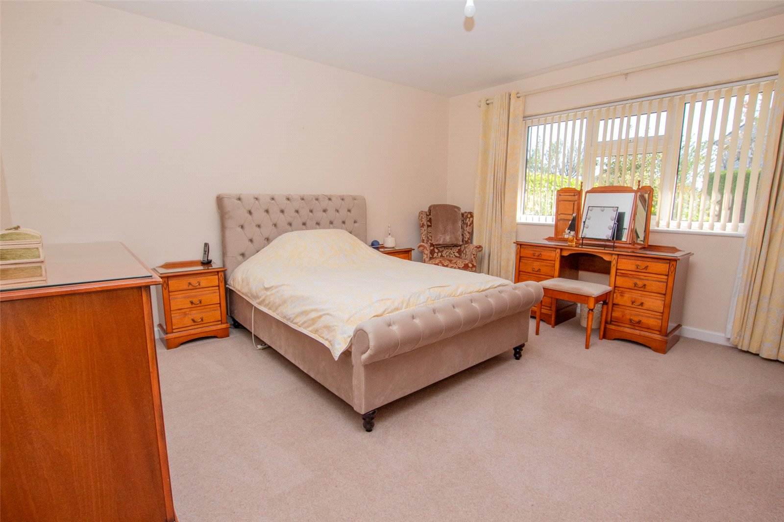 2 bedroom Bungalow for sale in Uphill, Weston-super-Mare, Somerset