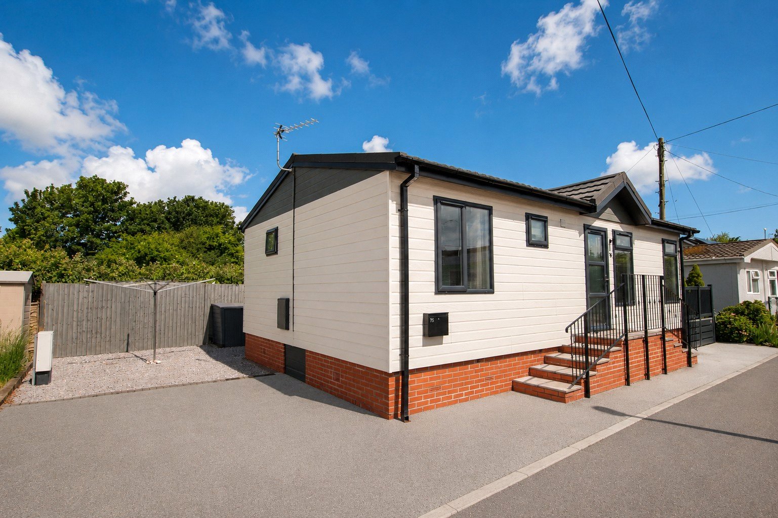 2 bedroom Park home for sale in Hutton Moor Lane, Weston-super-Mare, Somerset