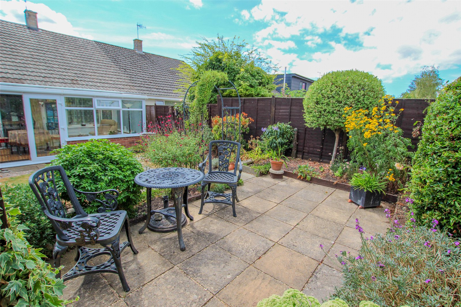 2 bedroom Bungalow for sale in Banwell, North Somerset