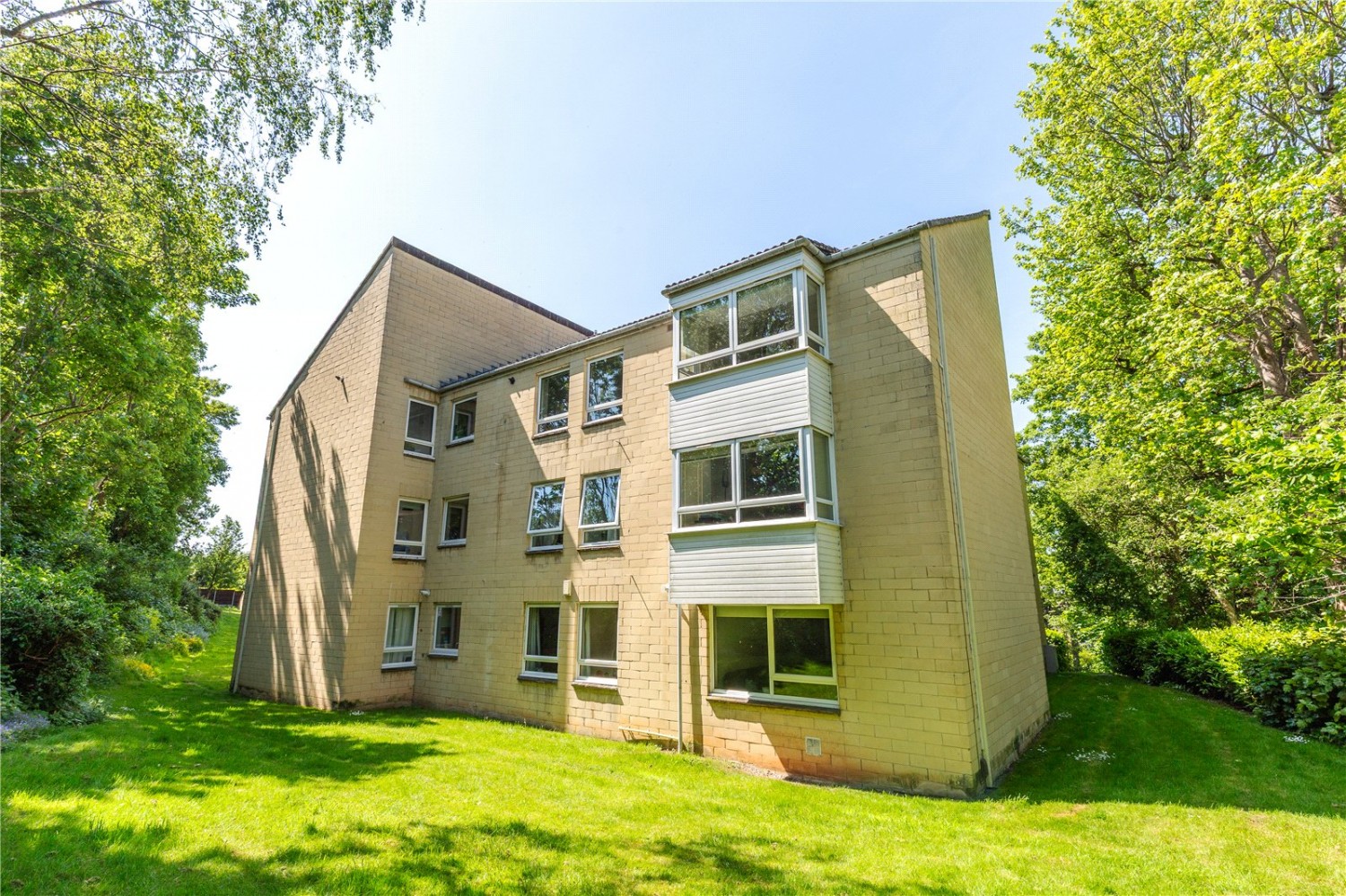 Overnhill Road, Downend