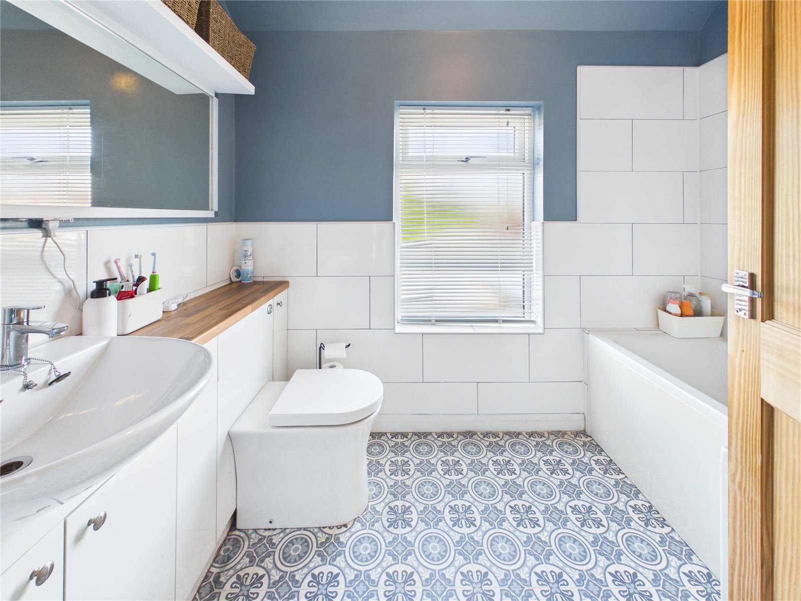 3 bedroom House for sale in Hambrook, Bristol